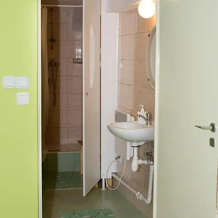 Zielony Domek Hostel